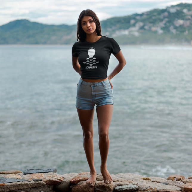 Aquarius Zodiac Sign T-Shirt (Von Creator hochgeladen)