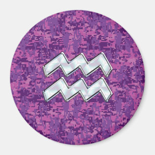 Aquarius Zodiac-Symbol auf fuchsiendigitaler Camou Magnet
