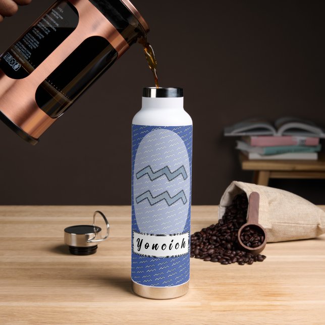 Aquarius Zodiac Symbol Element von K Yoncich Trinkflasche (Kaffee)