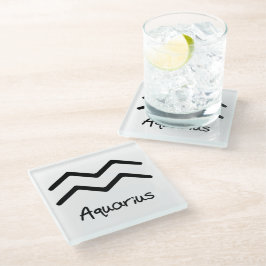 Aquarius Zodiac-Zeichen im weißen Hintergrund Glasuntersetzer