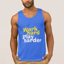 Arbeit gegen Shirts und Jacken spielen