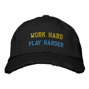 ARBEIT HARD PLAY HARDER HAT BESTICKTE BASEBALLKAPPE