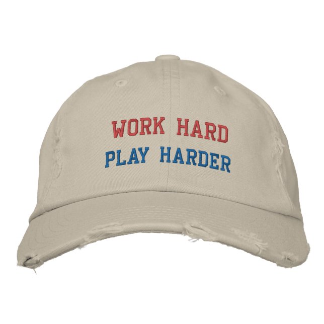 ARBEIT HARD PLAY HARDER HAT BESTICKTE BASEBALLKAPPE (Vorderseite)
