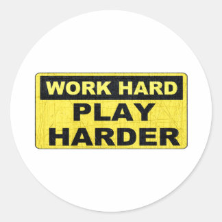 Arbeit hartes Sign.png Runder Aufkleber
