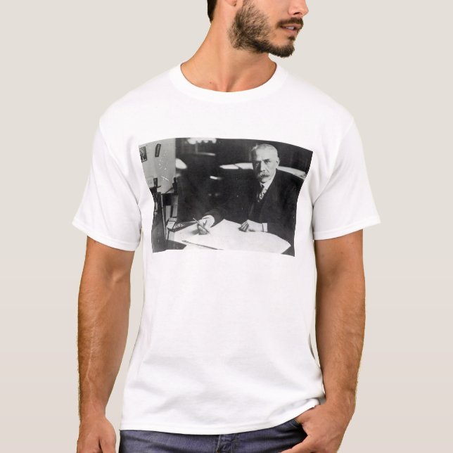 Arbeit Sirs Edward Elgar über eine T-Shirt (Vorderseite)