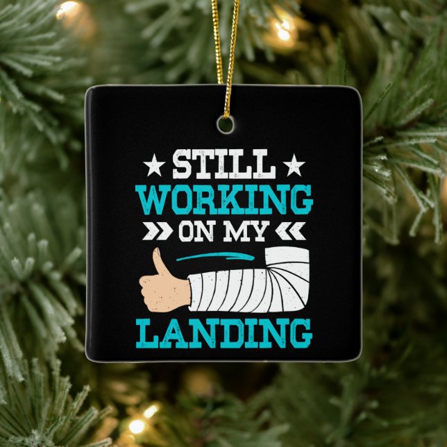 Arbeiten noch an meiner Landung, Arm-Operation-Übe Keramikornament (Baum)