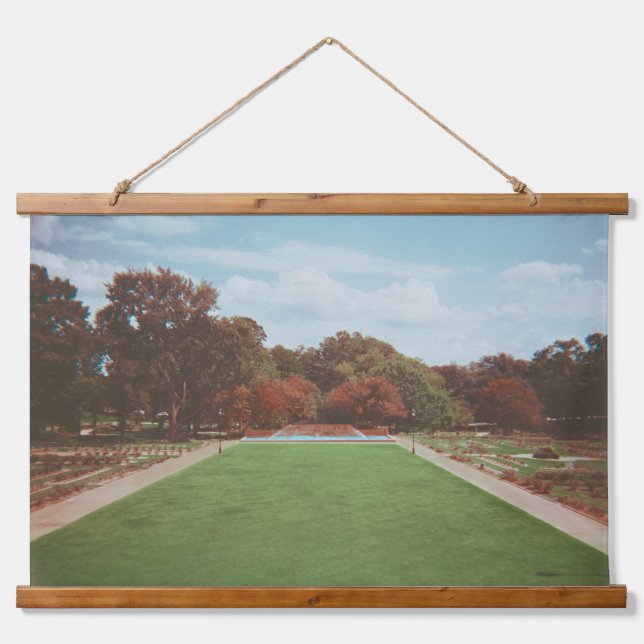 Arboretum Landschaft, Lomochrom Lila Wandteppich Mit Holzrahmen (Vorne)