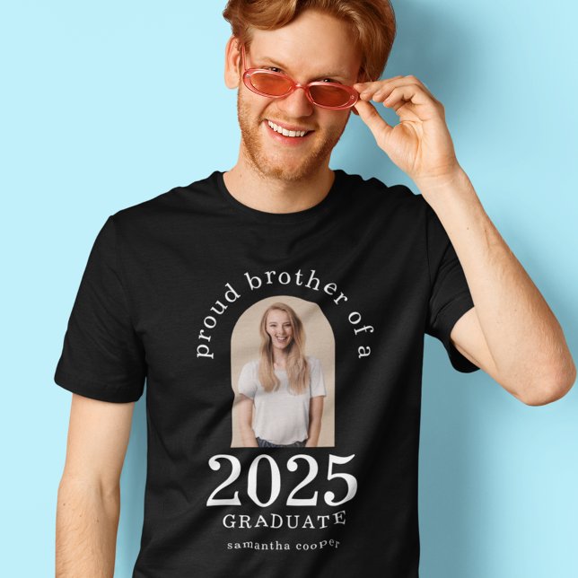 Arch Foto Proud Brother of 2023 Graduate T-Shirt (Von Creator hochgeladen)