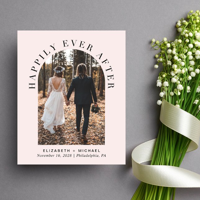 Arch Foto Rosa Hochzeitsempfang Einladung (Celebrate your love story with an invitation showcasing your favorite photo in an elegant arch frame)