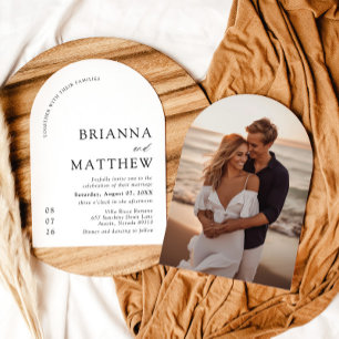 Arch Modern Black & White Minimalistisch Wedding Einladung