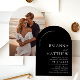 Arch Modern Black & White Minimalistisch Wedding Einladung