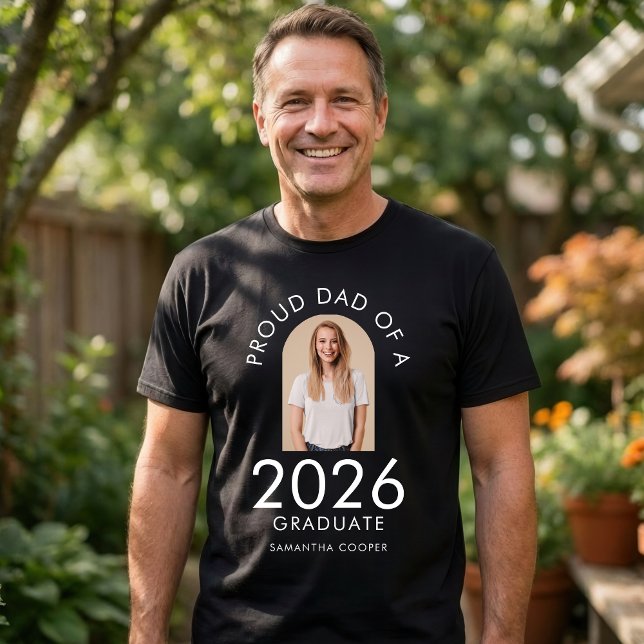 Arch Photo Proud Dad of 2026 Graduate T-Shirt (Von Creator hochgeladen)