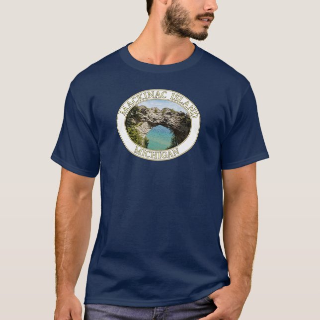 Arch Rock auf Mackinac Island, Michigan T-Shirt (Vorderseite)