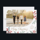 Arch Winter Botanicals Foto Weihnachten<br><div class="desc">Mit unseren handbemalten Winterbeeren und Blattwerk, bearbeitbaren Pinselskriptgrüssen und einem Arkadenmotiv aus dem Foto. Auf der Kartenrückseite befindet sich ein passendes Muster und ein Platz für ein zusätzliches Foto und einen benutzerdefinierten Text. Gewollt, um noch mehr anpassen? Klicken Sie auf "Bearbeiten mit dem Entwurfswerkzeug". Viel Spaß beim Umziehen der Kunstwerke,...</div>