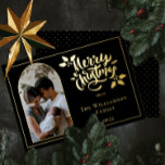 Arched Foto Frohe Weihnachten und Holly auf Black Folien Feiertagskarte<br><div class="desc">Classiy,  understated and elegant "Merry Christmas" and holly script text design featuring your arched foto and beautiful foil text and details on front with a korrespondiert mit Gold Dot background on back.</div>