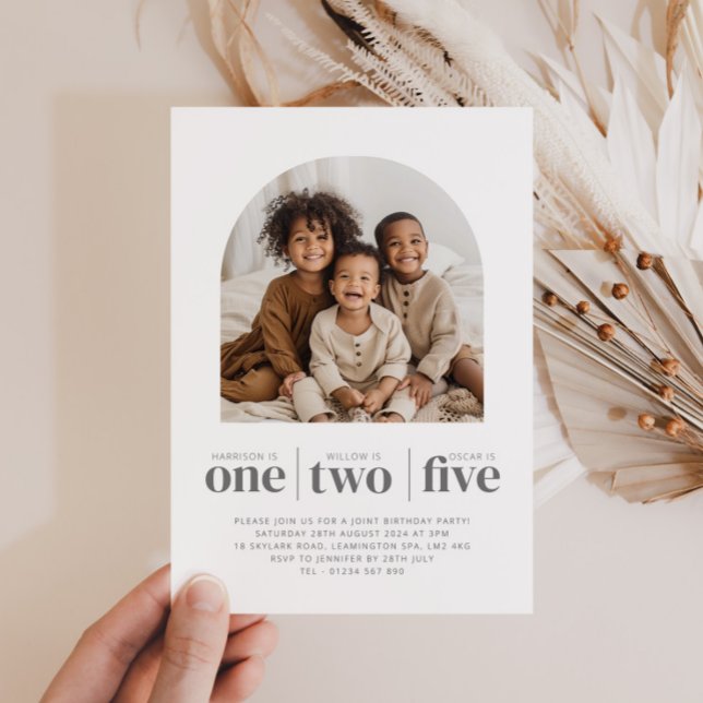 Arched Foto Triple Joint Birthday Einladung (Von Creator hochgeladen)