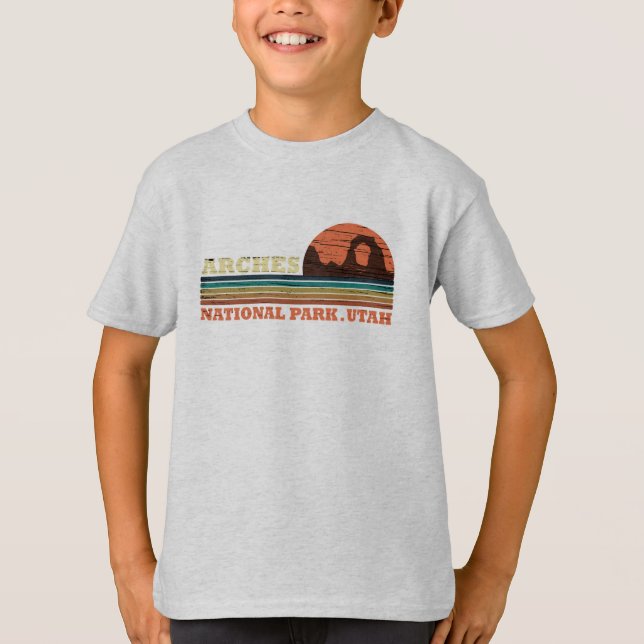 Arches Nationalpark Utah Vintager Parkplatz T-Shirt (Vorderseite)