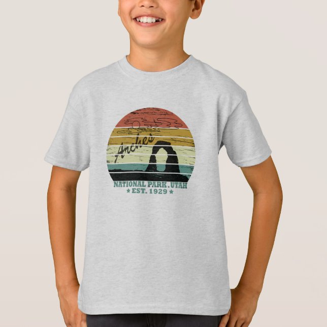 Arches Nationalpark Utah Vintager Parkplatz T-Shirt (Vorderseite)