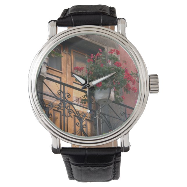 Architektur auf den Straßen von San Miguel de Armbanduhr (Vorderseite)