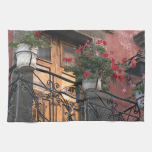 Architektur in den Straßen von San Miguel de Handtuch