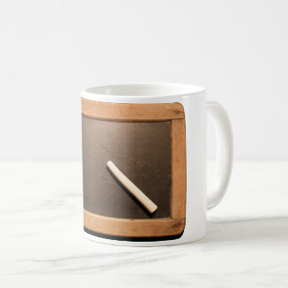 Ardoise Vintager Schulschiefer mit der Tasse der