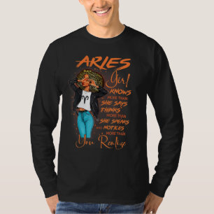 Aries Girl weiß mehr, als sie für die schwarze Fra T-Shirt
