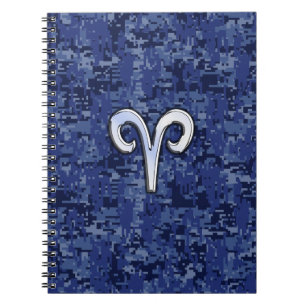 Aries Zodiac Sign auf Navy Blue Digital Camouflage Notizblock
