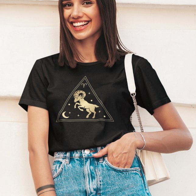Aries Zodiac Sign Fire Element in Gold T-Shirt (Von Creator hochgeladen)