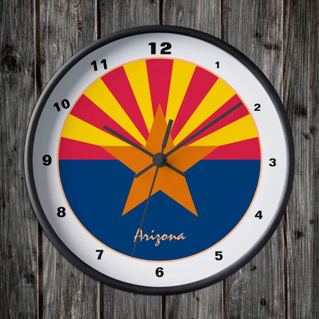 Arizona Flag & Arizona trendy fashion /design USA Runde Wanduhr (Von Creator hochgeladen)