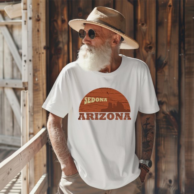 Arizona Sedona Landschaft Vintages az Retro T-Shirt (Von Creator hochgeladen)