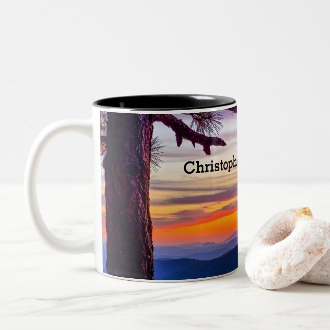 Arizona Sonnenuntergang Pine Tree Landschaftliche  Zweifarbige Tasse (Mit Donut)
