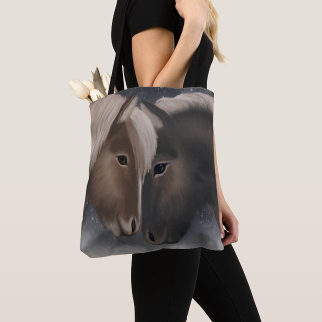 Arktische Zuneigung: Isländische Pferde in Snowy E (Von Nahem)