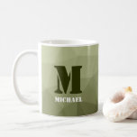 Armatur grünes geometrisches Maschenmuster Monogra Kaffeetasse<br><div class="desc">Monogram Personalize mit Ihrem benutzerdefinierten Initial und Namen. Army grüne Gefälle geometrische Maschenmuster dreiecke ombre. Dreieck geometrische Masche mit dunkelgrauem Ober-Farbverlauf,  militärisch,  Armee,  Muster,  ombre,  Mesh,  Dreiecke,  Geometrie,  Gefälle,  cool,  Dreieck,  Grün</div>