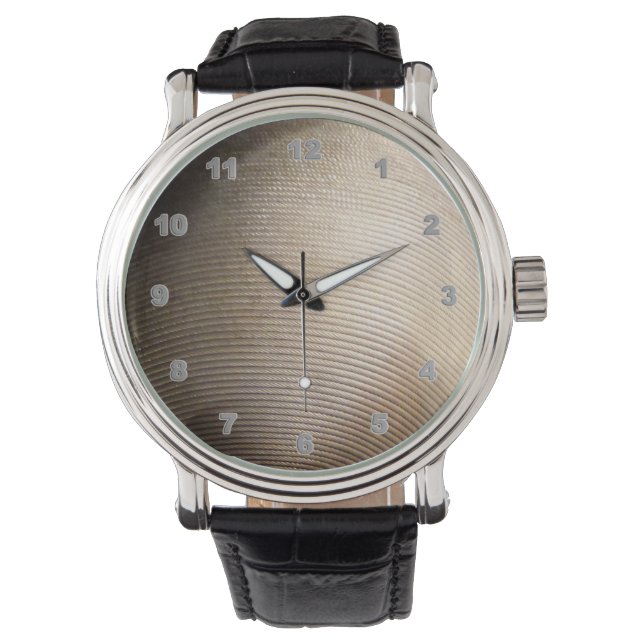 Armbanduhr aus Vintagem schwarzem Leder (Vorderseite)