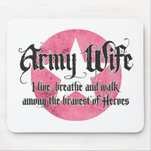 Armee-Ehefrau - ich lebe atme und gehe unter Mousepad