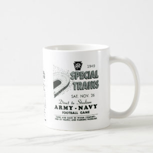 Armee-Marine-Spiel-Züge über Tasse