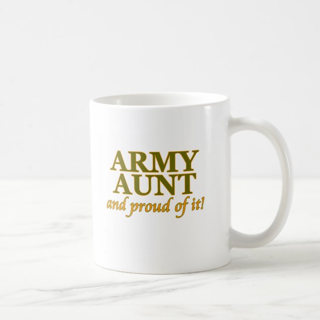 Armee-Tante und stolzes auf es Kaffeetasse (Rechts)