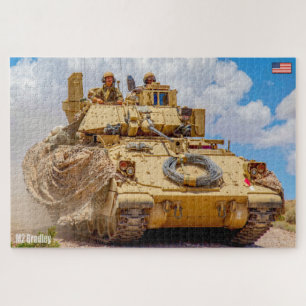 ARMORED PERSONNEL CARRIER M2 Bradley (20 x 30 Zoll Puzzle