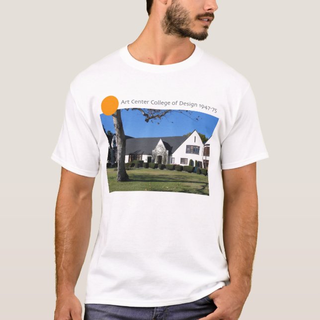 Art Center Uni für Design auf der 3. T-Shirt (Vorderseite)