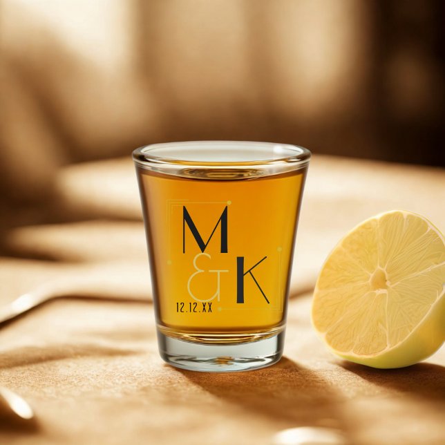 Art Deco 1920 Hochzeit speichert das Datum, an dem Schnapsglas (Save the Date shot glass for your vintage Gatsby Wedding. Just add your initials and wedding date)