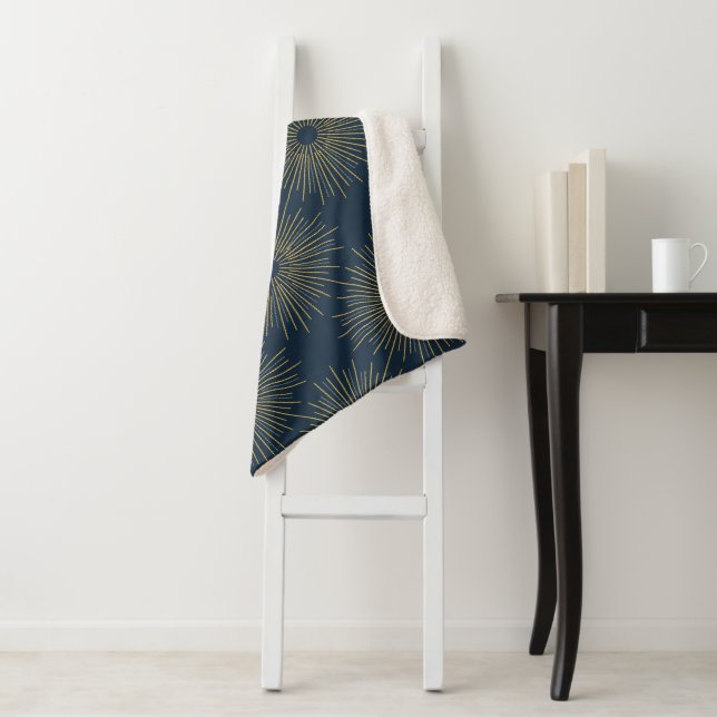 Art Deco Alabere | Mitternachtsblaues Medaillon Sherpadecke (Beispiel)