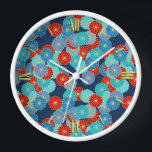 Art Deco Blume - blau, türkis und rot Uhr<br><div class="desc">Ein Art-Deco-Muster,  das auf einem traditionellen,  stilisierten Chrysanthemum-Muster basiert,  das in japanischen Textilien verwendet wird,  in den Farben blau,  türkis und hell rot,  in Gold,  auf dunkelblauem Hintergrund</div>