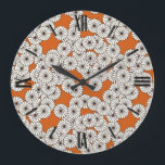 Art-Deco-Blume Große Wanduhr<br><div class="desc">Ein Art-Deco-Muster,  das auf einem traditionellen,  stilisierten Chrysanthemum-Muster basiert,  das in japanischen Textilien verwendet wird,  in cremigem Weiß,  schwarz mit rostorangefarbenem Hintergrund</div>