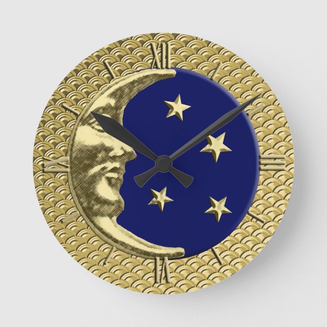 Art Deco Moon and Stars, Navy Blue und Gold Runde Wanduhr (Vorderseite)