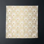 Art Deco Muster. Nahtloser weißer und goldener Hin Wandteppich<br><div class="desc">Art Deco Muster. Nahtloser weißer und goldener Hintergrund. Metallische Muscheln oder Waagen verleihen einen Spitzenschmuck. Minimalistisches geometrisches Design. Vintage Linien. Motive aus den 1920-30er Jahren. Luxuriöse Oldtimerdekoration</div>