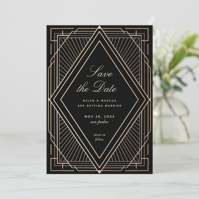 Art Deco Save the Date Imitate Gold Black Einladung (Stehend Vorderseite)