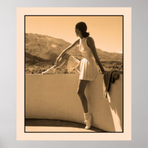 Art Foto, Dame in Tennis Outfit Poster