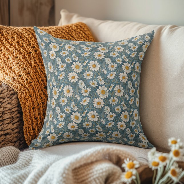 Art Nouveau Small Shasta Daisy Kissen (Von Creator hochgeladen)