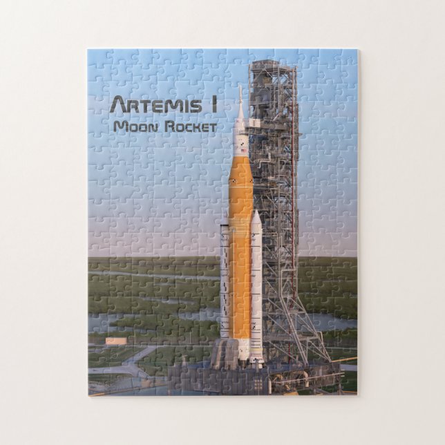 Artemis One Moon Rocket auf Pad Puzzle (Vertikal)