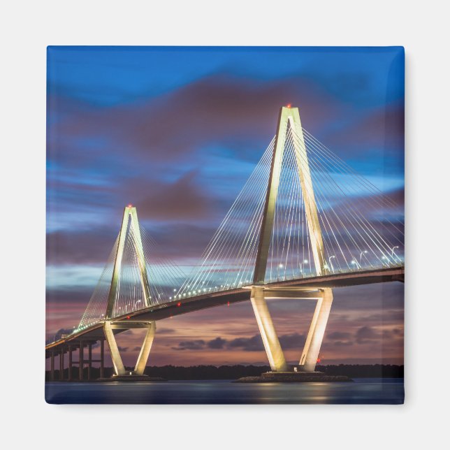 Arthur Ravenel Bridge bei Nacht Magnet (Vorne)